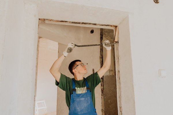 Les barres à mine : outils essentiels pour vos travaux manuels